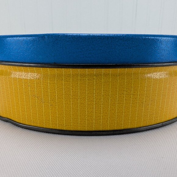 Vintage Olive Can Company Metal Tin Sleeping Bear in Rocker Reading Story 1987 - Picture 6 of 14